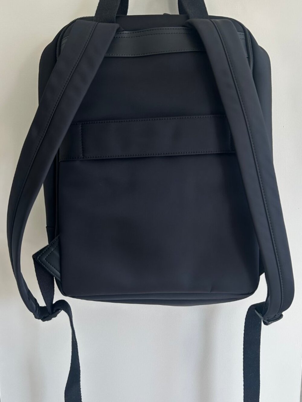 Monos Metro Backpack - Picture 3 of 4